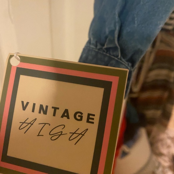 Vintage Denim Crop Shirt - Picture 6 of 6